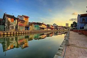 Hallmark Express Hotel Malacca 3*,
